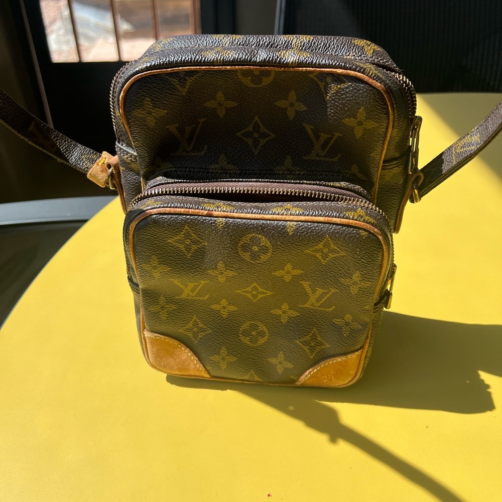 Louis Vuitton Brown Messenger Bag with Monogram Canvas - Picture 7 of 10
